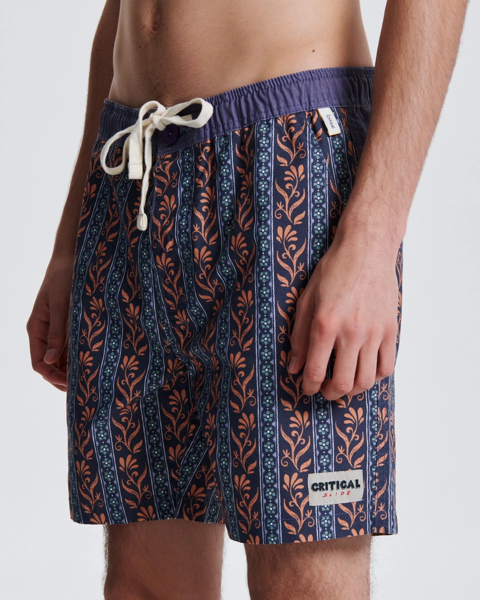 Gravity 17" Trunk - Purple